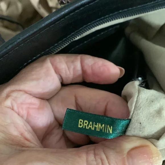 Vintage Brahmin Leather Crossbody/Satchel - Picture 11 of 13